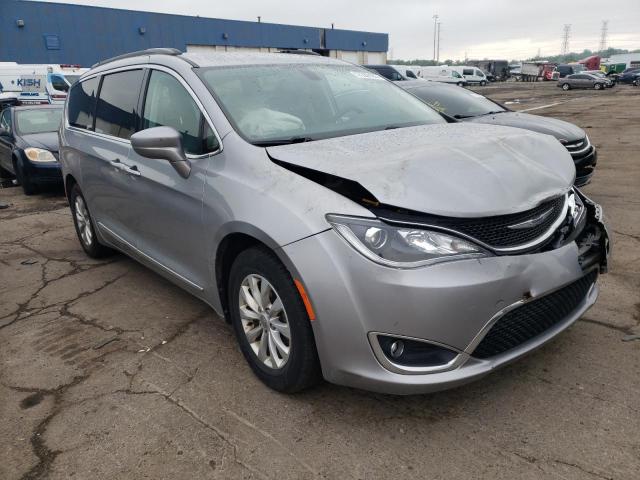 Photo 4 from auction – 2017 CHRYSLER PACIFICA T with VIN 2C4RC1BG7HR795502