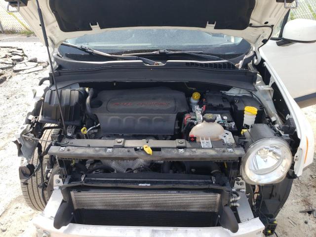 Photo 12 from auction – 2015 JEEP RENEGADE L with VIN ZACCJBBT9FPC46884