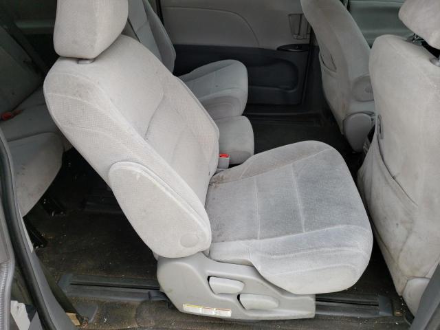 Photo 11 from auction – 2017 TOYOTA SIENNA LE with VIN 5TDKZ3DC2HS767975