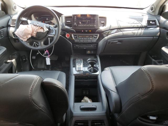 Photo 8 from auction – 2020 HONDA PILOT TOUR with VIN 5FNYF5H92LB025795