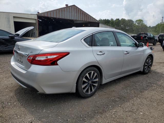 Photo 3 from auction – 2017 NISSAN ALTIMA 2.5 with VIN 1N4AL3AP3HC130170