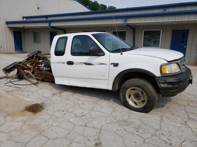Photo 4 from auction – 2000 FORD TRUCK with VIN 1FTRX18W8YNB25649