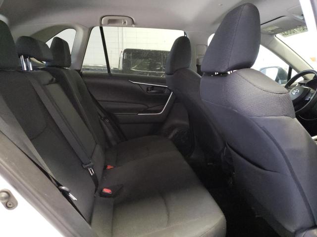 Photo 11 from auction – 2019 TOYOTA RAV4 LE with VIN 2T3F1RFV6KW057834
