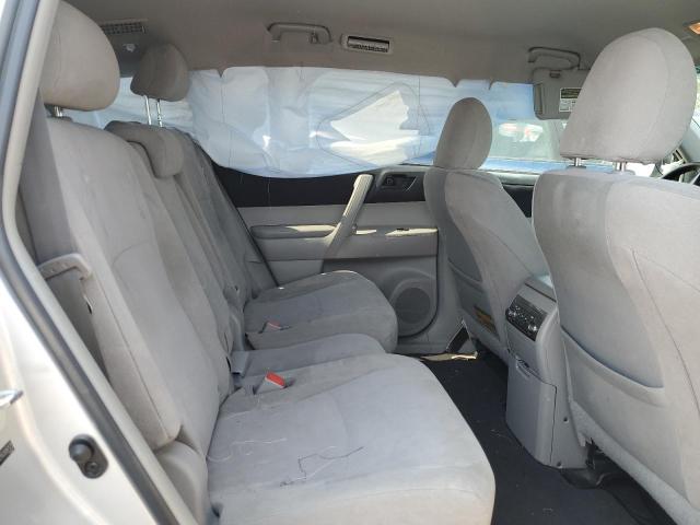 Photo 11 from auction – 2012 TOYOTA HIGHLANDER with VIN 5TDBK3EH5CS097572