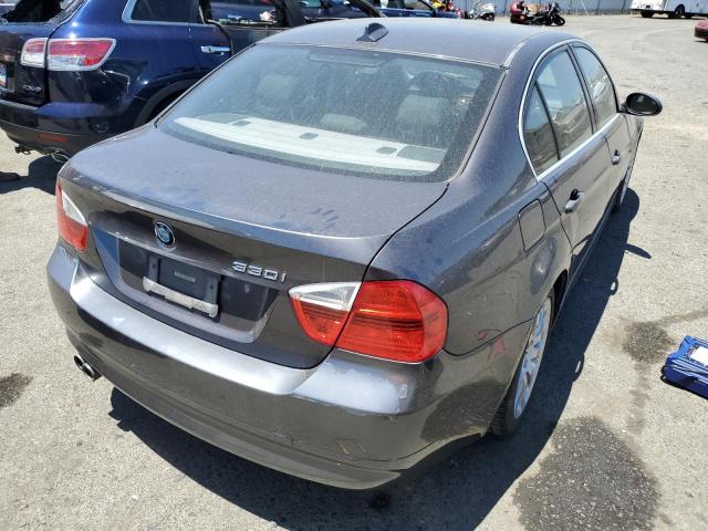Photo 3 from auction – 2006 BMW 330 I with VIN WBAVB33536KR72212