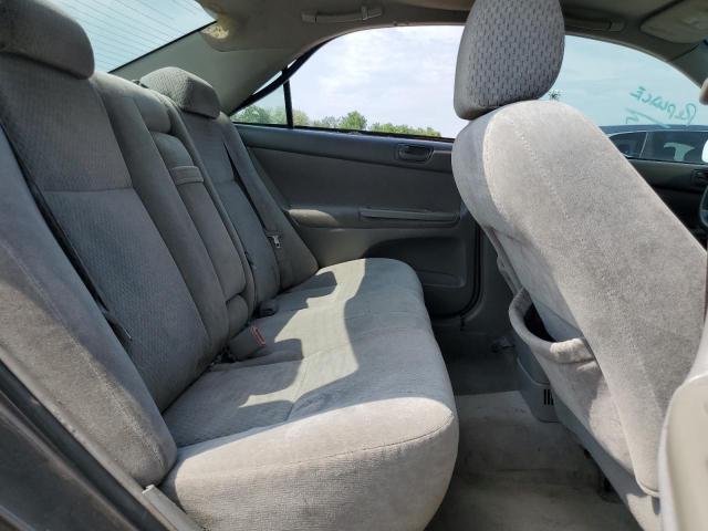 Photo 10 from auction – 2004 TOYOTA CAMRY LE with VIN 4T1BE32KX4U860153
