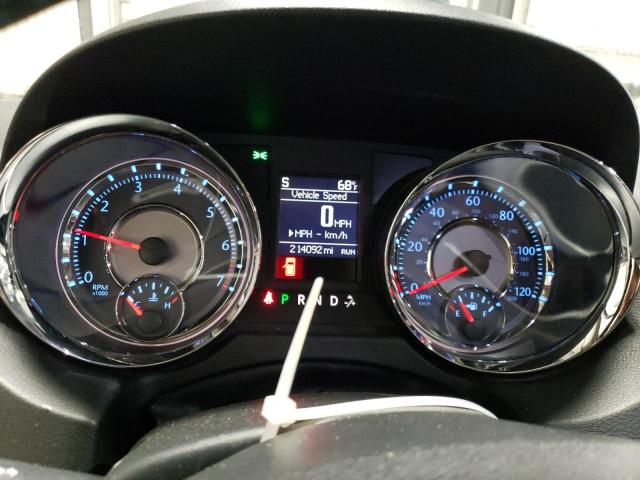 Photo 9 from auction – 2015 CHRYSLER TOWN & COU with VIN 2C4RC1BG1FR583000