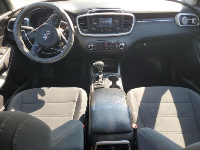 Photo 8 from auction – 2016 KIA SORENTO LX with VIN 5XYPG4A37GG146197