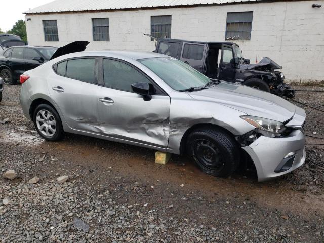 Photo 4 from auction – 2014 MAZDA 3 SV with VIN JM1BM1T71E1157582