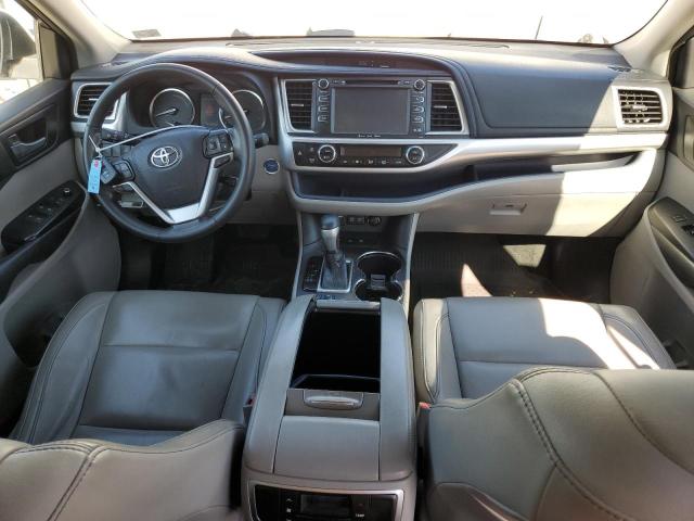 Photo 8 from auction – 2018 TOYOTA HIGHLANDER with VIN 5TDJGRFH5JS039022
