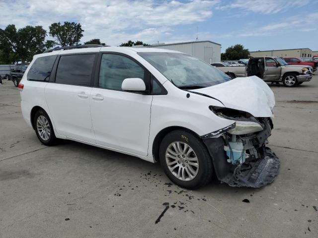 Photo 4 from auction – 2013 TOYOTA SIENNA XLE with VIN 5TDYK3DC8DS390044