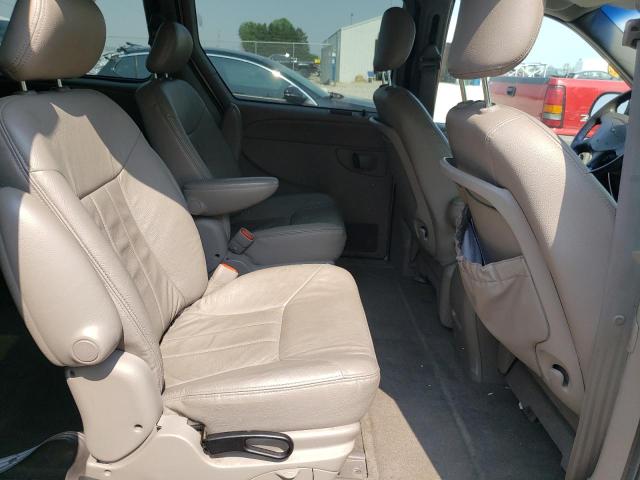 Photo 11 from auction – 2002 CHRYSLER TOWN & COU with VIN 2C8GP54L92R657446