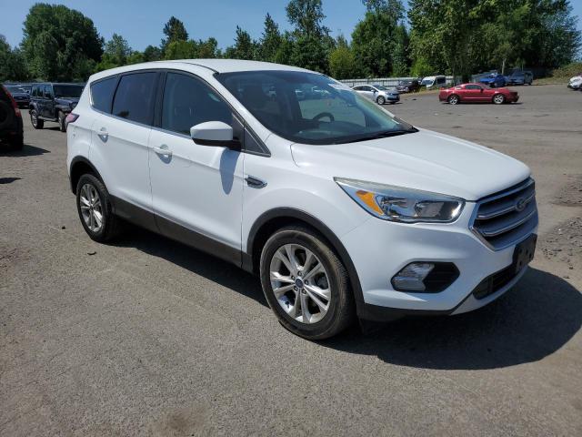 Photo 4 from auction – 2017 FORD ESCAPE SE with VIN 1FMCU0G96HUC29000