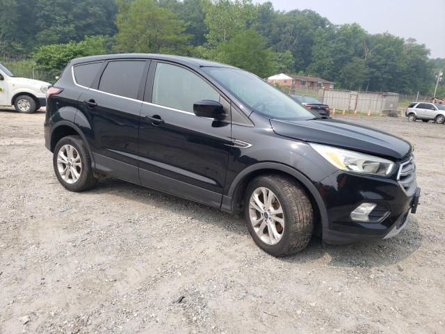 Photo 4 from auction – 2017 FORD ESCAPE SE with VIN 1FMCU0GD7HUB49600