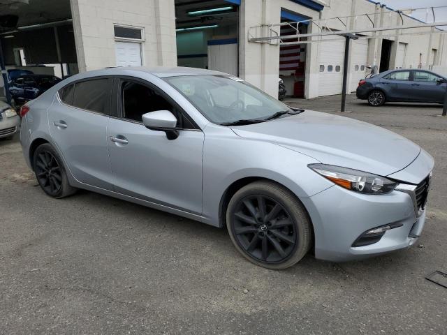 Photo 4 from auction – 2017 MAZDA 3 TOURING with VIN 3MZBN1V75HM137771