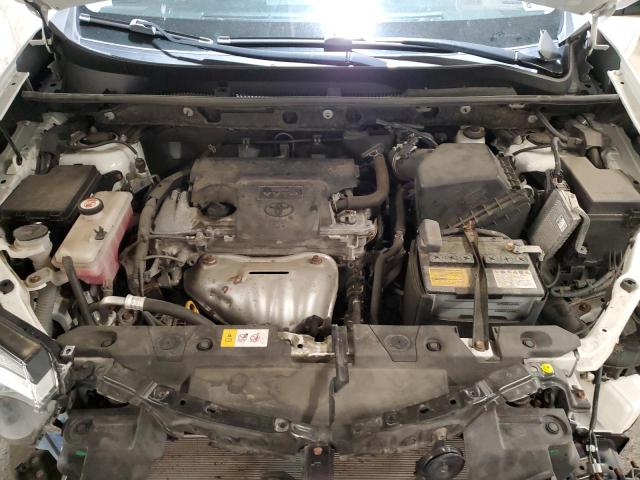 Photo 12 from auction – 2017 TOYOTA RAV4 LE with VIN JTMBFREV0HJ116577