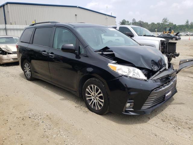 Photo 4 from auction – 2018 TOYOTA SIENNA XLE with VIN 5TDYZ3DC7JS932032