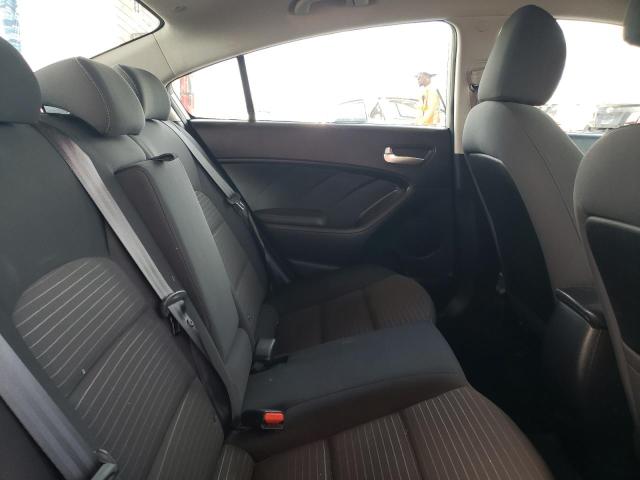 Photo 10 from auction – 2017 KIA FORTE LX with VIN 3KPFL4A77HE033388