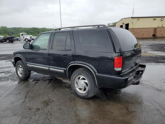 Photo 2 from auction – 2001 CHEVROLET BLAZER with VIN 1GNDT13W812108149