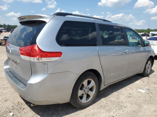 Photo 3 from auction – 2013 TOYOTA SIENNA LE with VIN 5TDKK3DC9DS307694