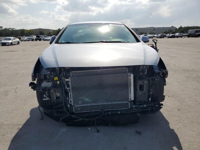 Photo 5 from auction – 2016 HYUNDAI SONATA HYB with VIN KMHE34L16GA017927