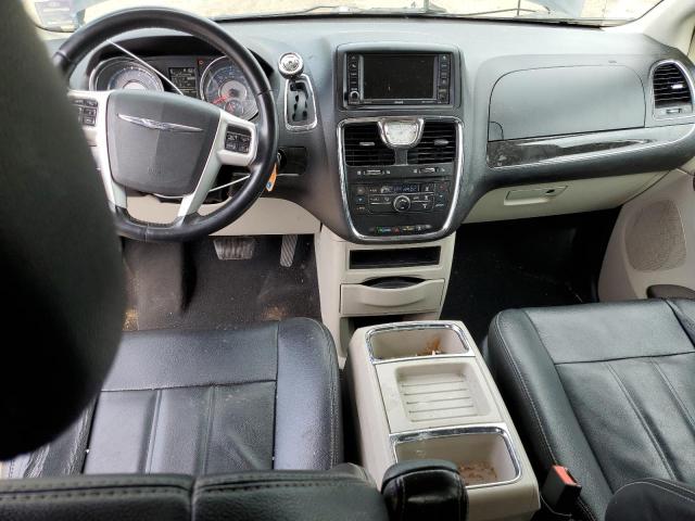 Photo 8 from auction – 2016 CHRYSLER TOWN & COU with VIN 2C4RC1BG6GR231192