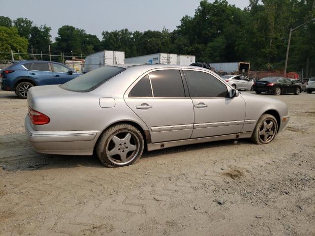 Photo 3 from auction – 2002 MERCEDES-BENZ E 320 4MAT with VIN WDBJF82JX2X069701