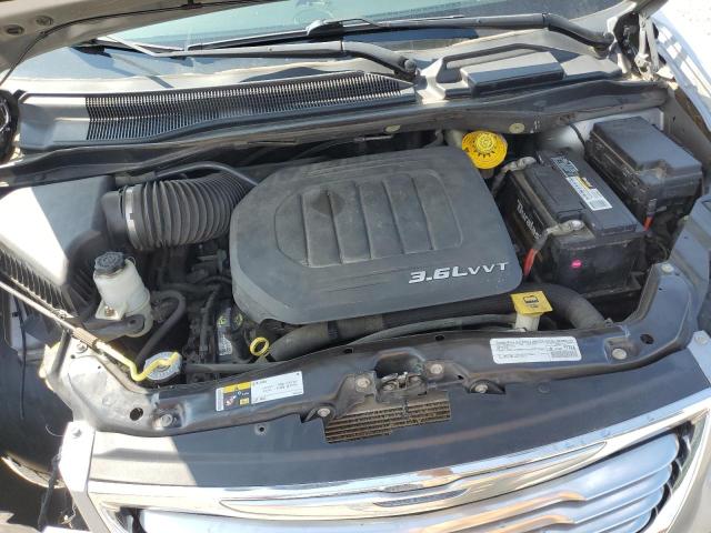 Photo 11 from auction – 2015 CHRYSLER TOWN & COU with VIN 2C4RC1BG2FR654690