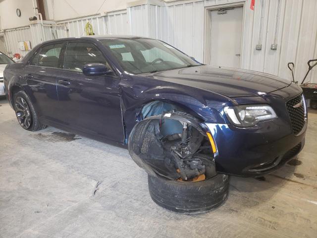 Photo 4 from auction – 2017 CHRYSLER 300 S with VIN 2C3CCABG9HH580087
