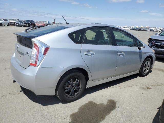 Photo 3 from auction – 2013 TOYOTA PRIUS with VIN JTDKN3DU2D1640056