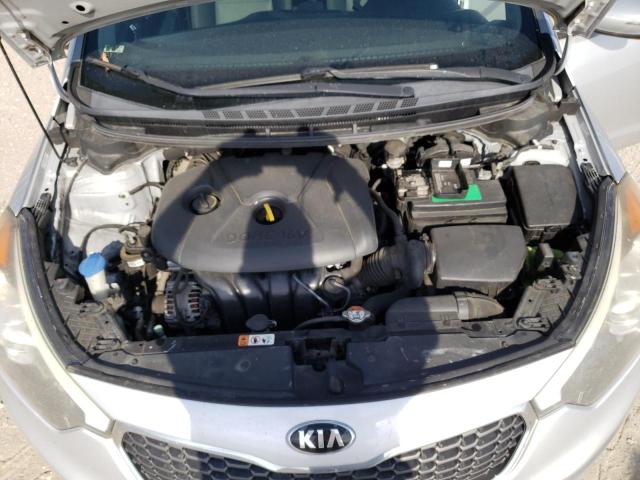 Photo 11 from auction – 2016 KIA FORTE LX with VIN KNAFX4A64G5506022