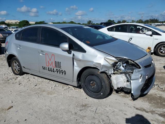 Photo 4 from auction – 2015 TOYOTA PRIUS with VIN JTDKN3DU3F0430932
