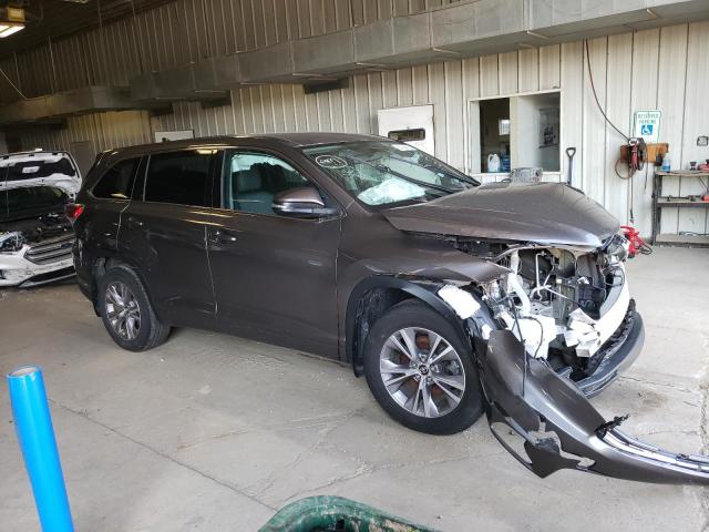 Photo 4 from auction – 2016 TOYOTA HIGHLANDER with VIN 5TDBKRFHXGS277797