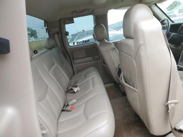 Photo 10 from auction – 2004 CHEVROLET SILVERADO with VIN 2GCEK19T241274300