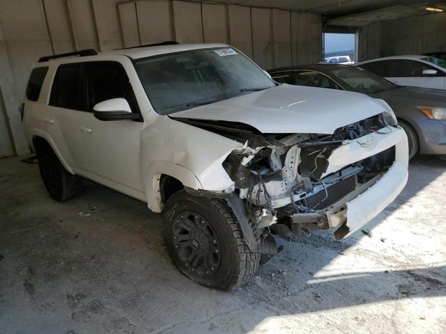 Photo 4 from auction – 2018 TOYOTA 4RUNNER SR with VIN JTEBU5JR5J5504163