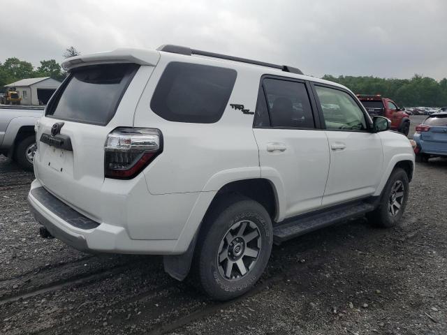 Photo 3 from auction – 2019 TOYOTA 4RUNNER SR with VIN JTEBU5JR7K5686093