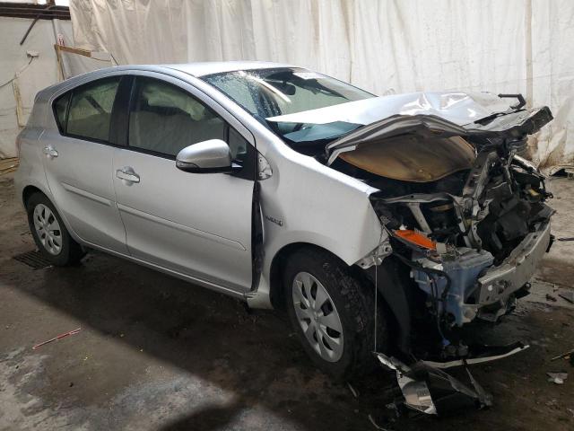 Photo 4 from auction – 2013 TOYOTA PRIUS C with VIN JTDKDTB31D1532797