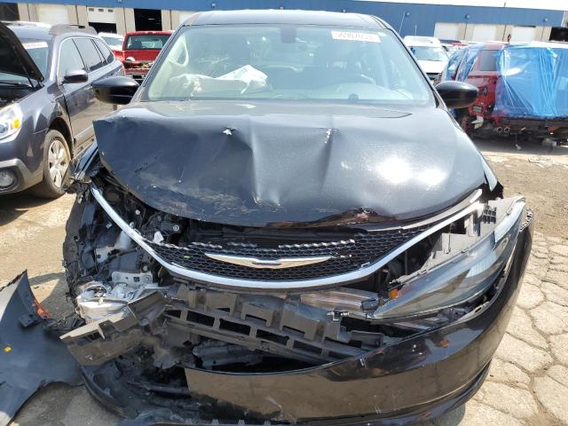 Photo 5 from auction – 2017 CHRYSLER PACIFICA L with VIN 2C4RC1CG6HR529371