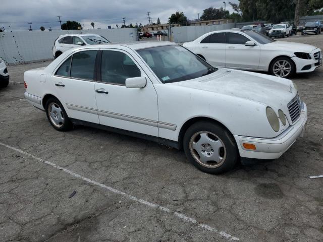 Photo 4 from auction – 1997 MERCEDES-BENZ E 420 with VIN WDBJF72F0VA213186