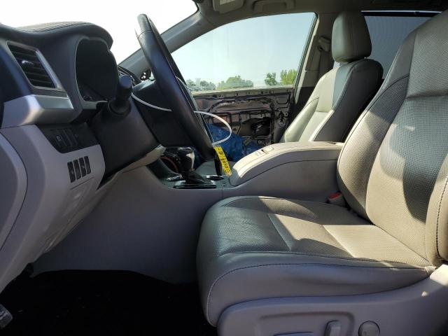 Photo 7 from auction – 2017 TOYOTA HIGHLANDER with VIN 5TDDGRFH0HS021244