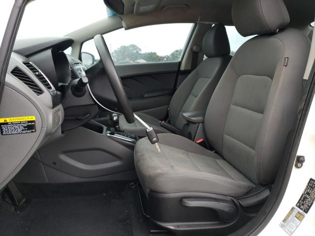 Photo 7 from auction – 2017 KIA FORTE LX with VIN 3KPFK4A77HE088779
