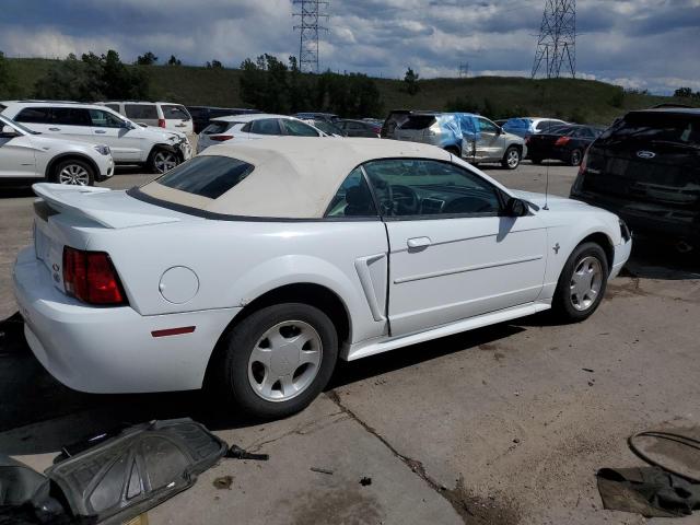 Photo 3 from auction – 2000 FORD MUSTANG with VIN 1FAFP4445YF247815