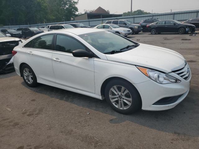 Photo 4 from auction – 2014 HYUNDAI SONATA GLS with VIN 5NPEB4AC8EH861243