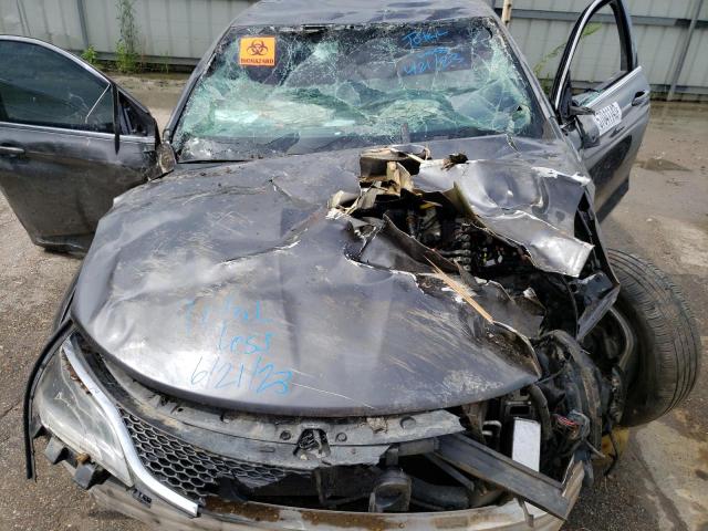 Photo 11 from auction – 2016 CHRYSLER 200 LIMITE with VIN 1C3CCCAB6GN103902