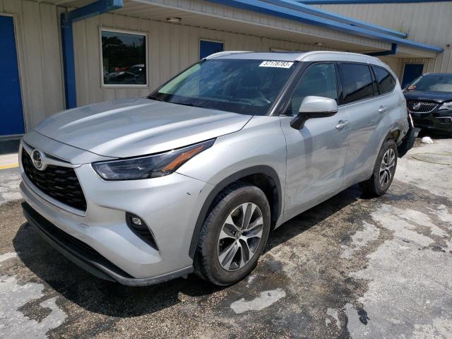 TOYOTA HIGHLANDER 2022 with VIN 5TDGZRAH5NS545743 - Photo from auction