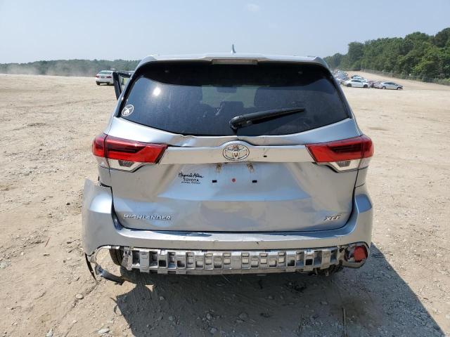 صورة رقم 6 من المزاد - 2017 TOYOTA HIGHLANDER مع VIN 5TDKZRFH8HS521475