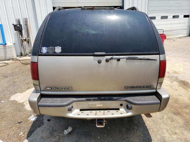 Photo 6 from auction – 2002 CHEVROLET BLAZER with VIN 1GNCS13W62K231951