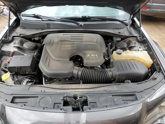 Photo 11 from auction – 2018 CHRYSLER 300 S with VIN 2C3CCABG4JH261878