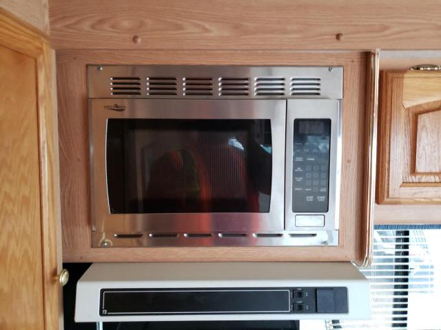 Photo 9 from auction – 2000 LAND ROVER MOTORHOME with VIN 3FCMF53S9YJA03063