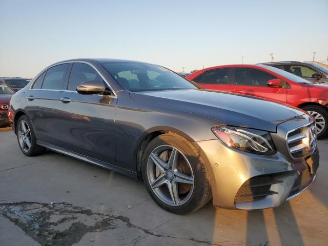 Photo 4 from auction – 2017 MERCEDES-BENZ E 300 with VIN WDDZF4JBXHA038554